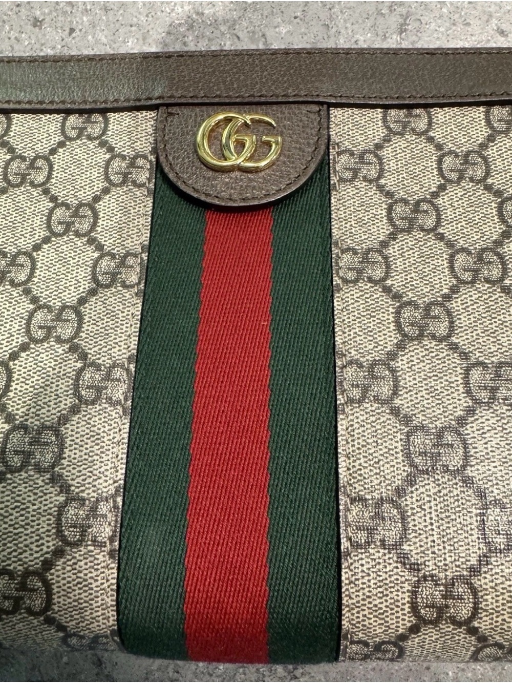 Gucci Ophidia Medium Shoulder Bag